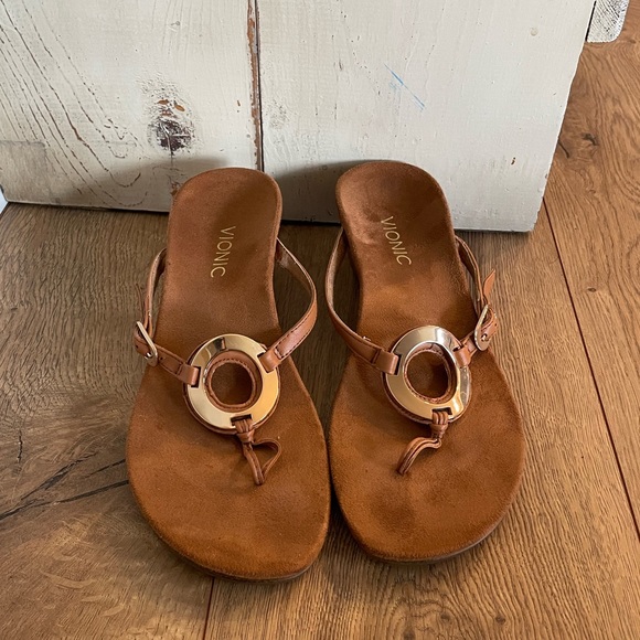 Vionic Shoes - Vionic/ Sandals 🩴